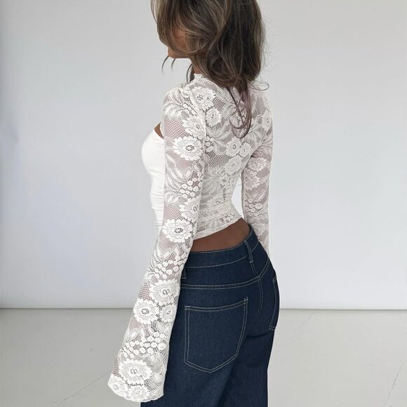 Lace Long Sleeve Cutout Bandeau Top - Picture 4 of 4